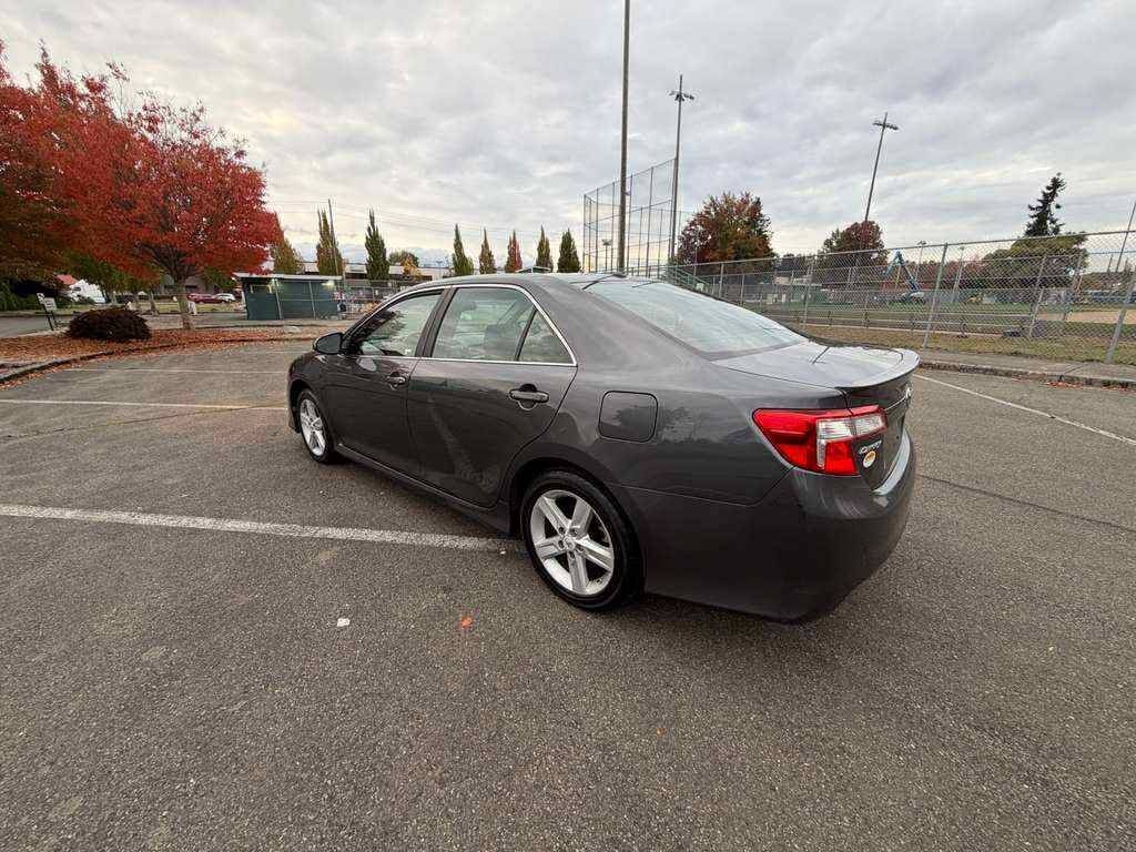 2012 Toyota Camry Image 3