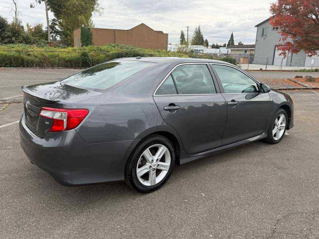 2012 Toyota Camry Image 14