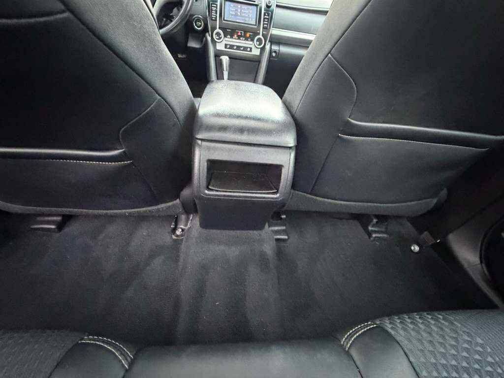 2012 Toyota Camry Image 22