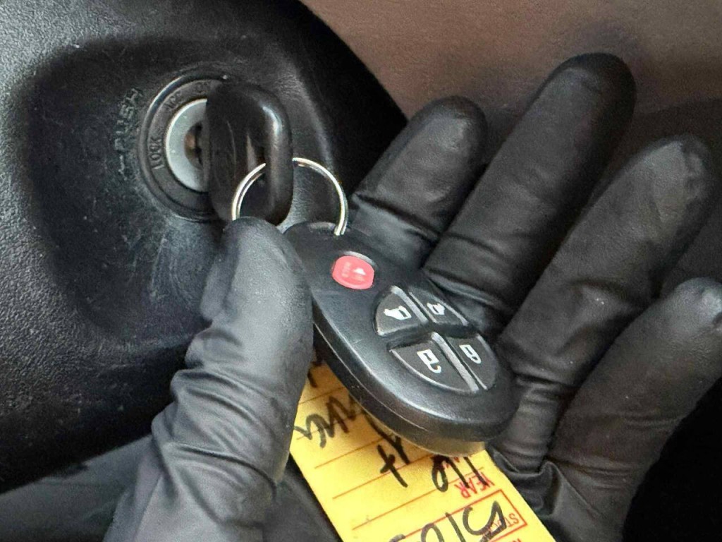 2016 Toyota Sienna Image 21