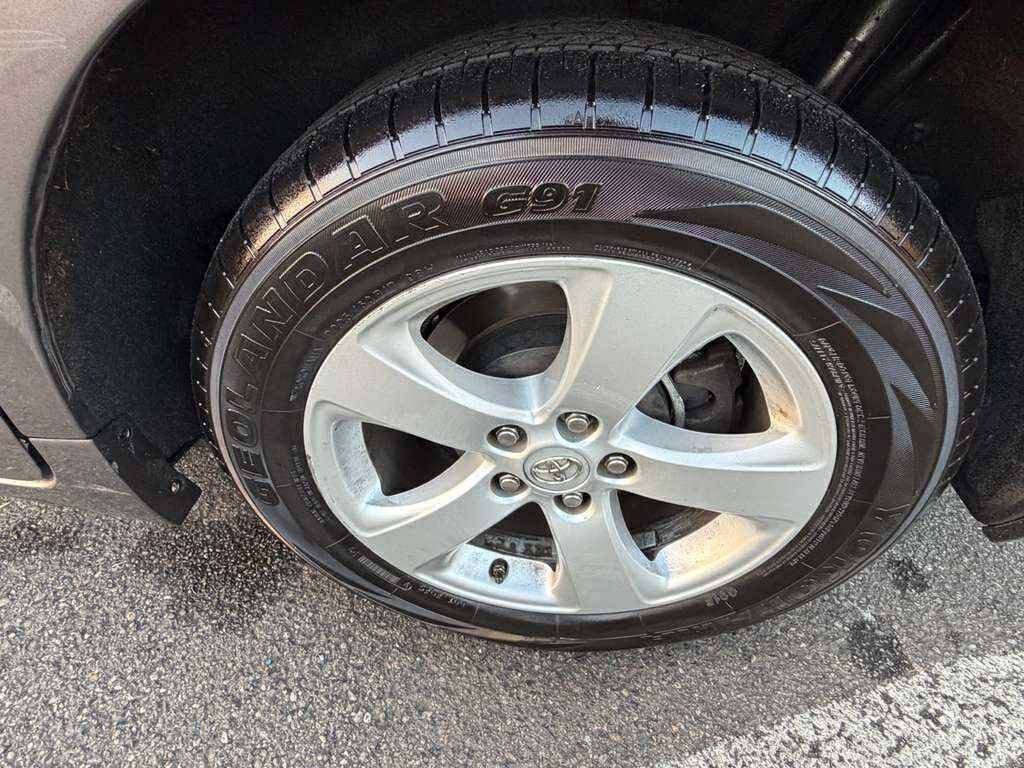 2016 Toyota Sienna Image 28