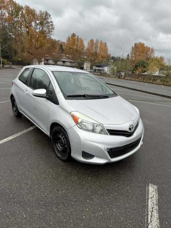 2014 Toyota Yaris Image 1