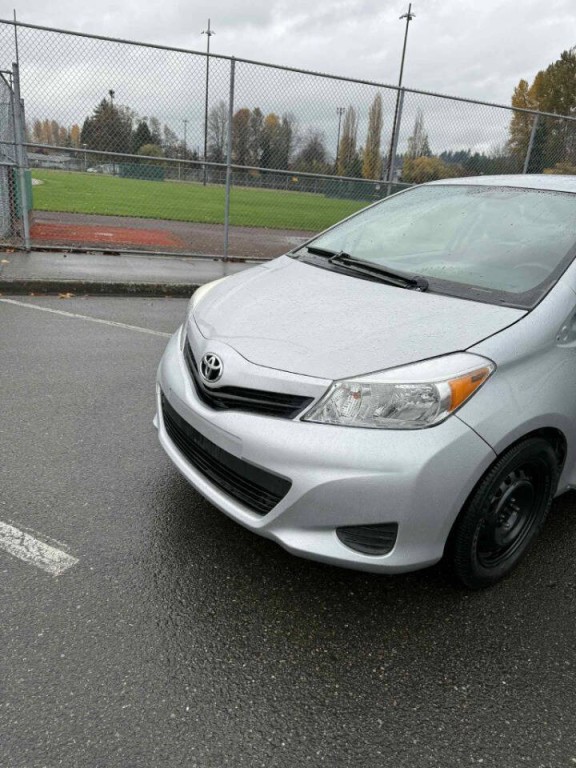 2014 Toyota Yaris Image 6