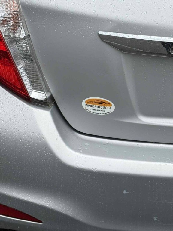 2014 Toyota Yaris Image 9