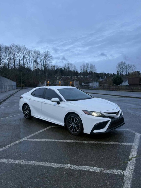 2021 Toyota Camry Image 13