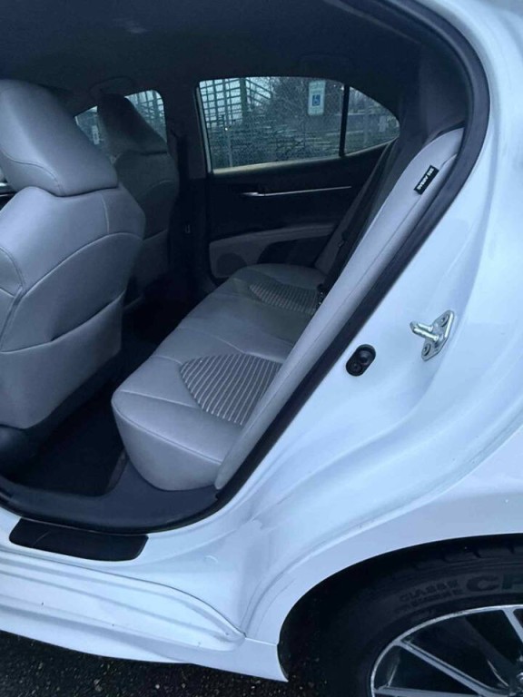 2021 Toyota Camry Image 16