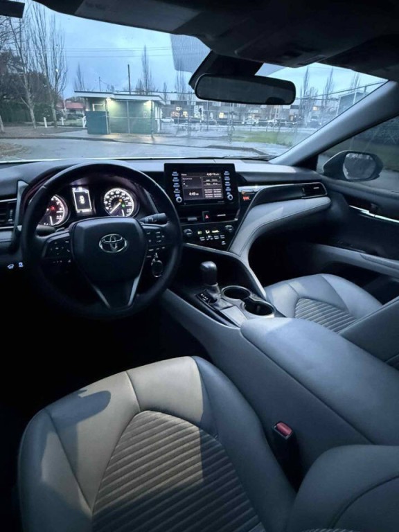 2021 Toyota Camry Image 32