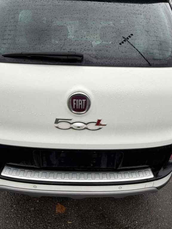 2014 FIAT 500L Image 17