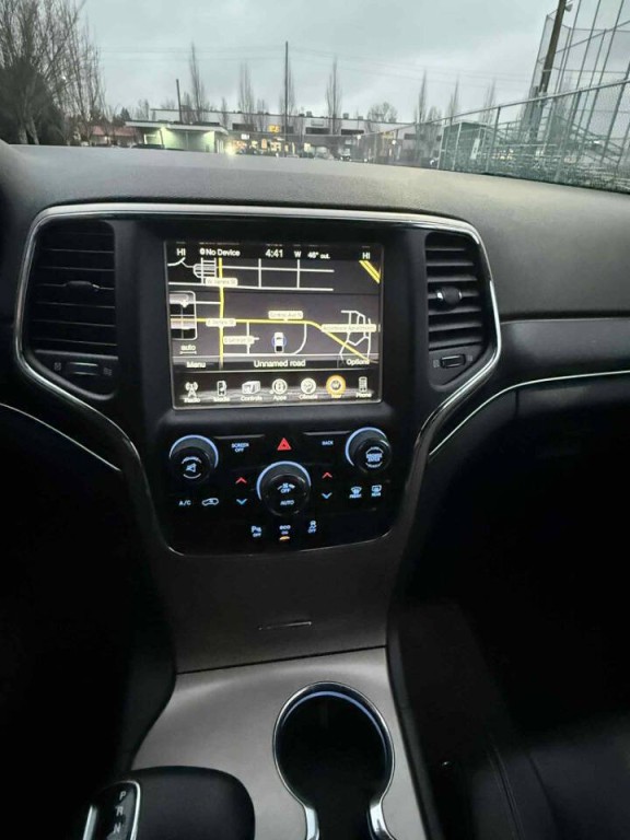 2015 Jeep Grand Cherokee Image 13