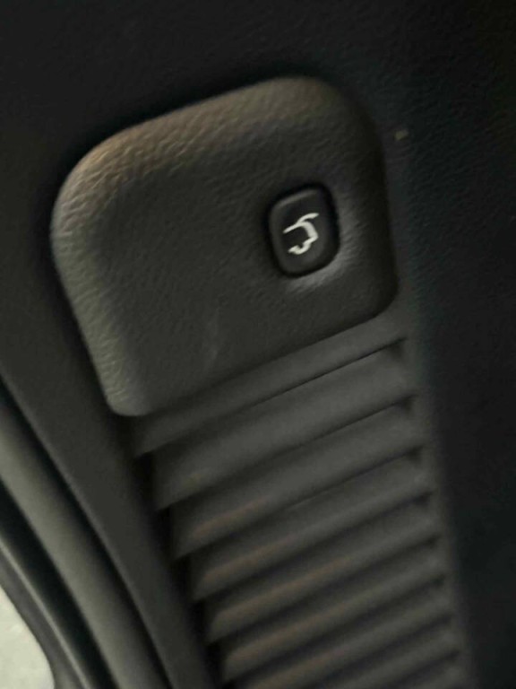 2015 Jeep Grand Cherokee Image 22