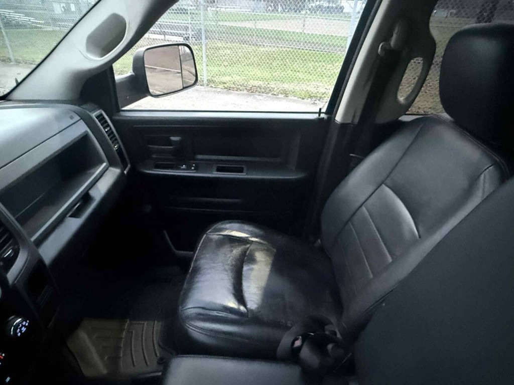 2014 RAM 1500 Image 24