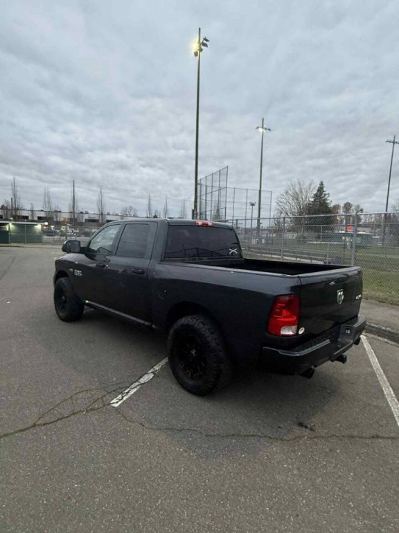 2014 RAM 1500 Image 32