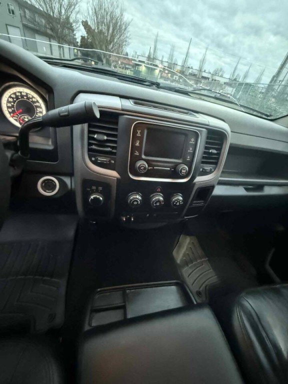 2014 RAM 1500 Image 35