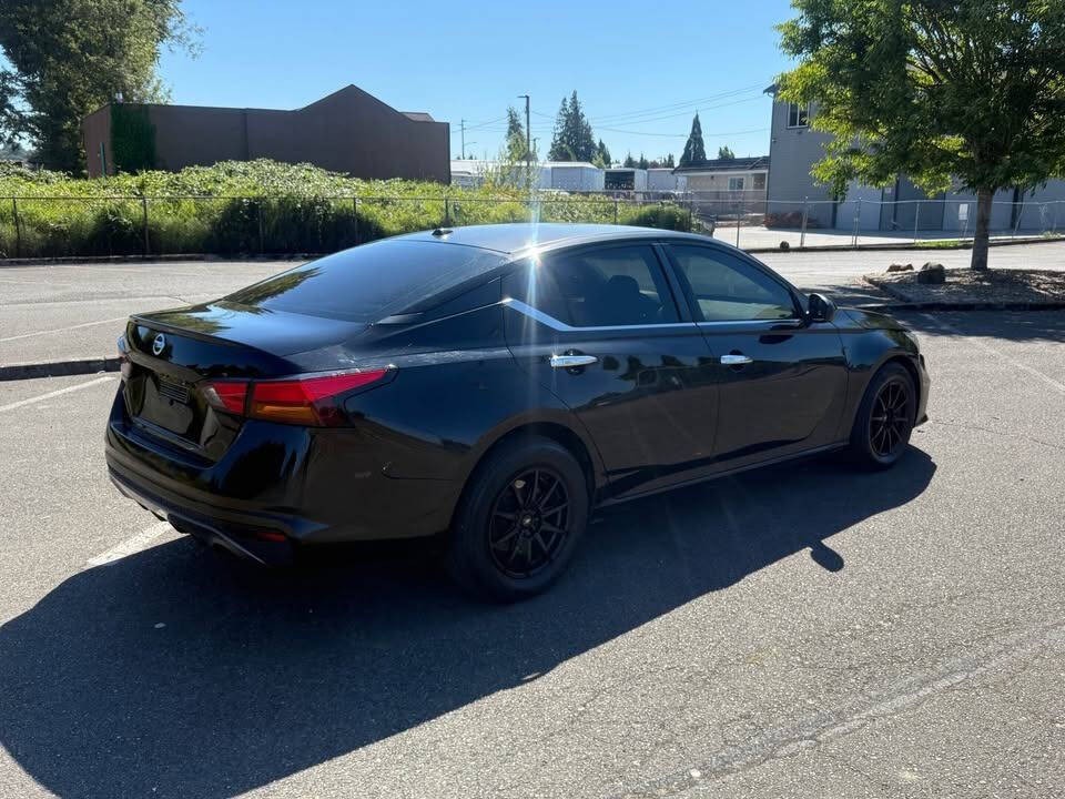 2020 Nissan Altima Image 3