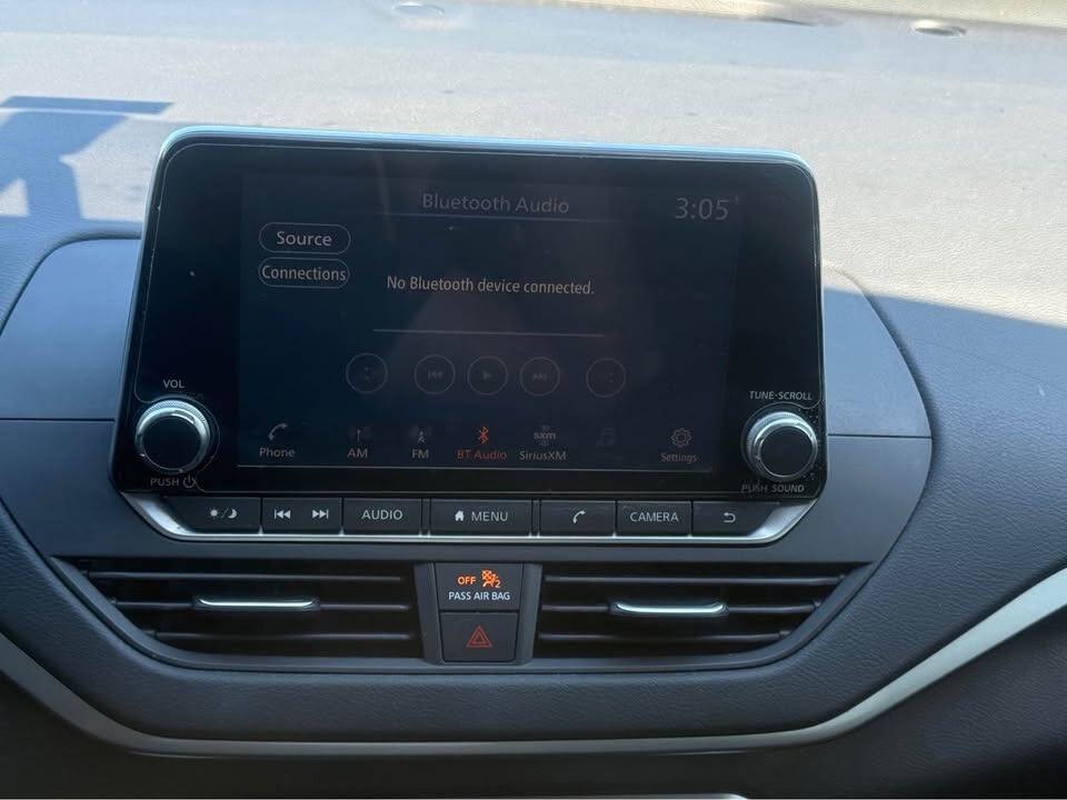 2020 Nissan Altima Image 8