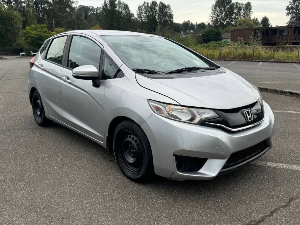 2016 Honda Fit Image 2