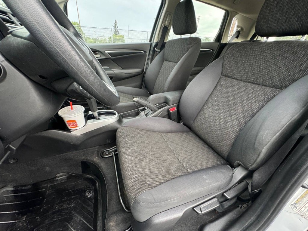 2016 Honda Fit Image 16