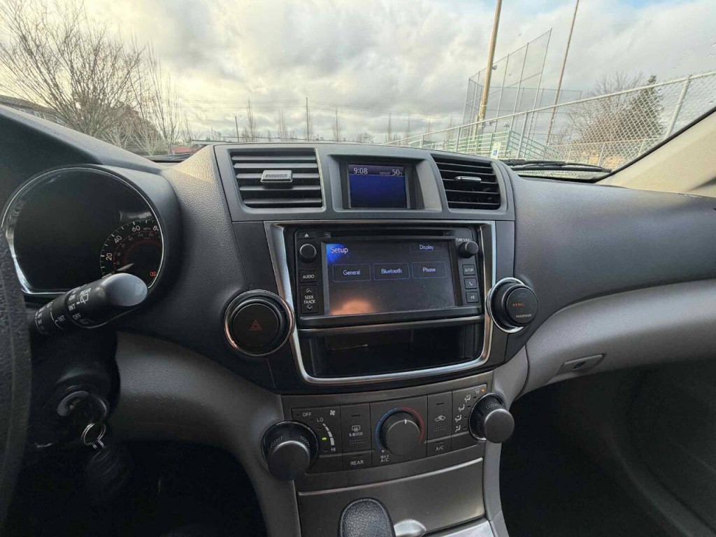 2013 Toyota Highlander Image 15