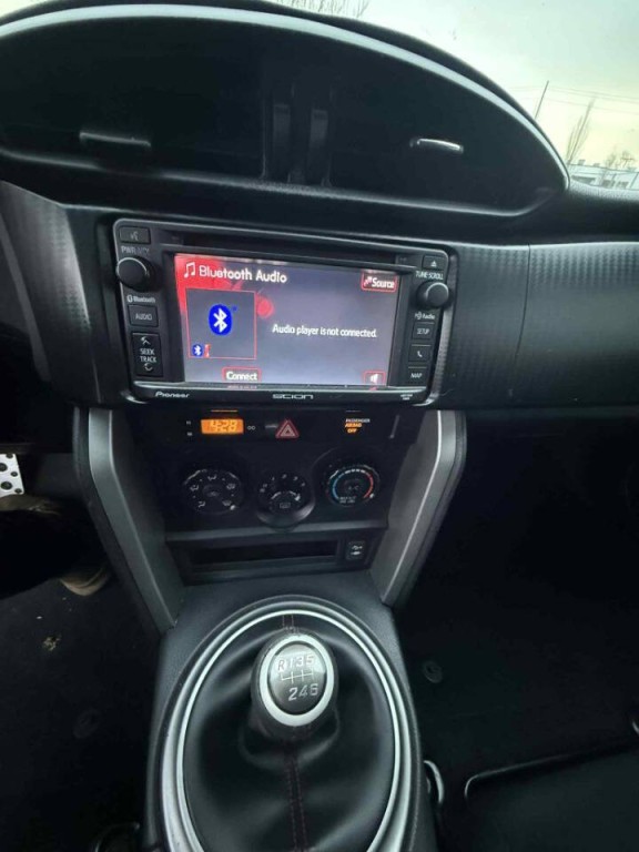 2014 Scion FR-S Image 8