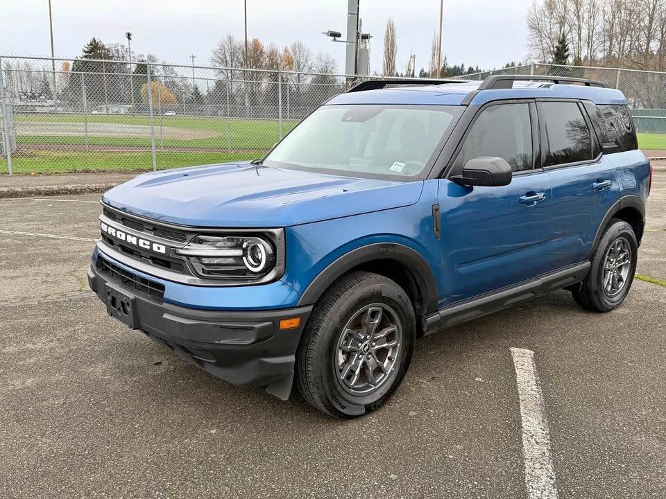 2023 Ford Bronco Image 2