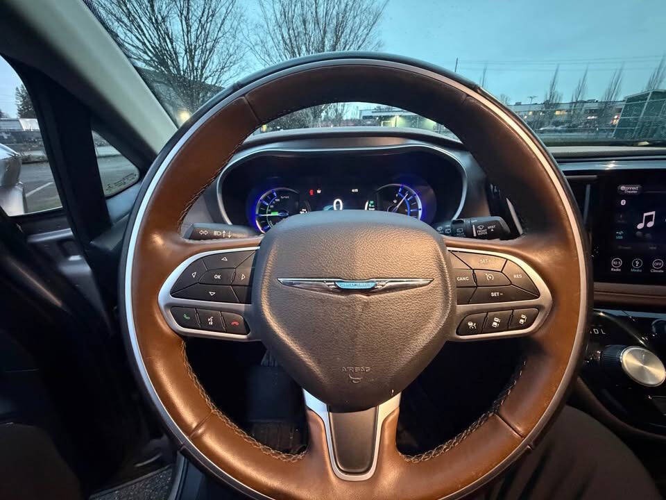 2018 Chrysler Pacifica Image 21