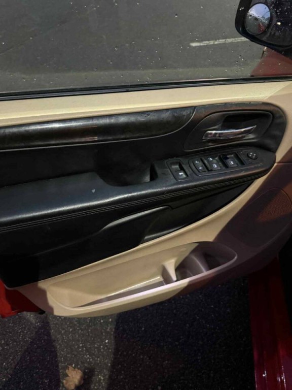 2014 Dodge Grand Caravan Image 26