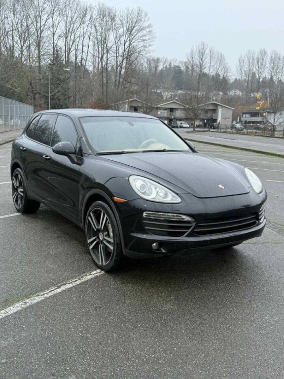 2011 Porsche Cayenne Image 1