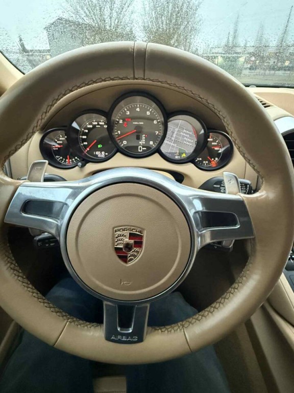 2011 Porsche Cayenne Image 14