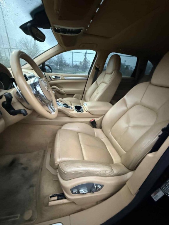 2011 Porsche Cayenne Image 21