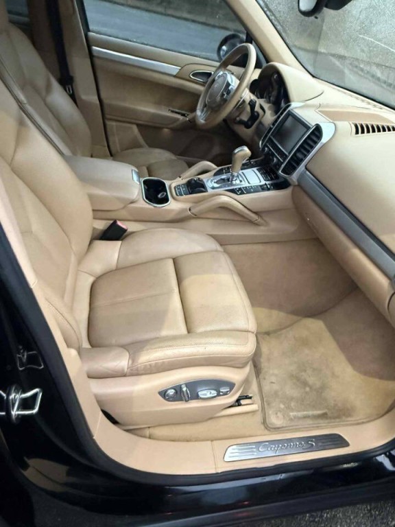 2011 Porsche Cayenne Image 23