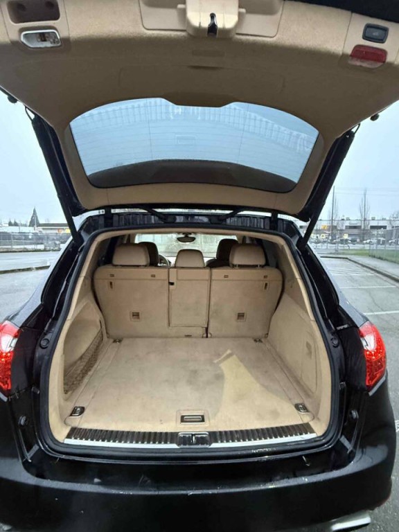 2011 Porsche Cayenne Image 26