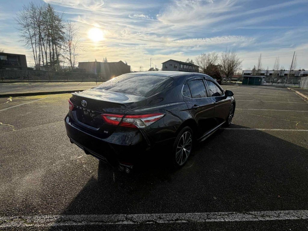 2018 Toyota Camry Image 7