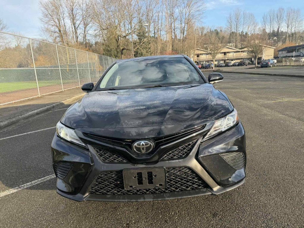 2018 Toyota Camry Image 9