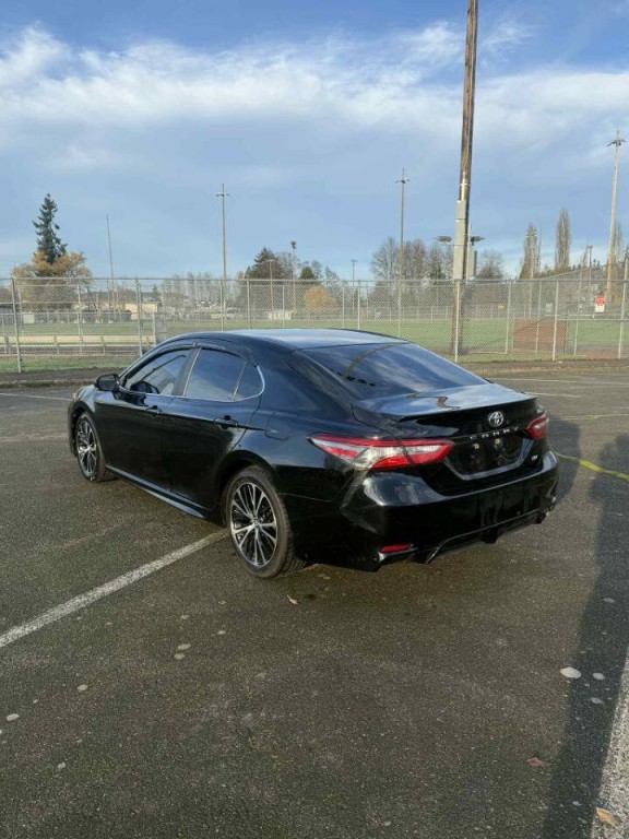 2018 Toyota Camry Image 11