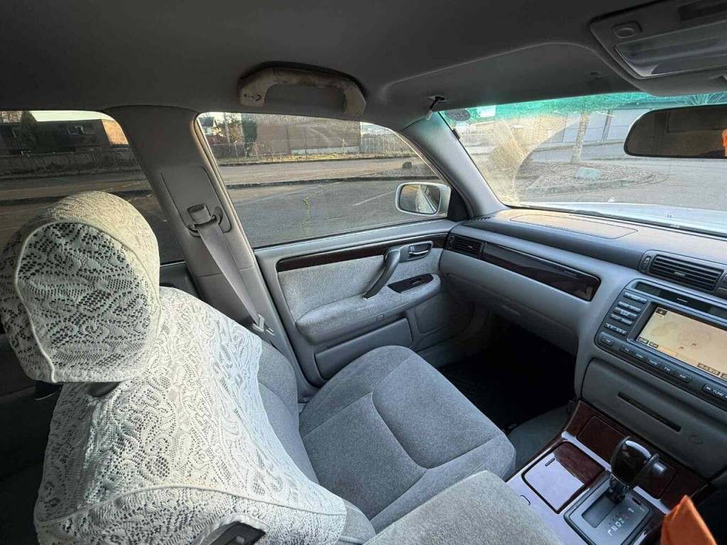 1999 Toyota Crown Image 5