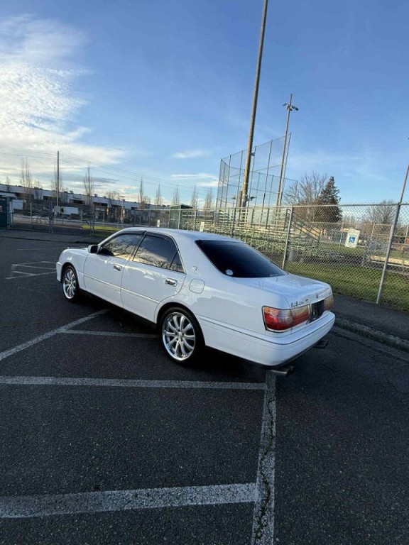 1999 Toyota Crown Image 12
