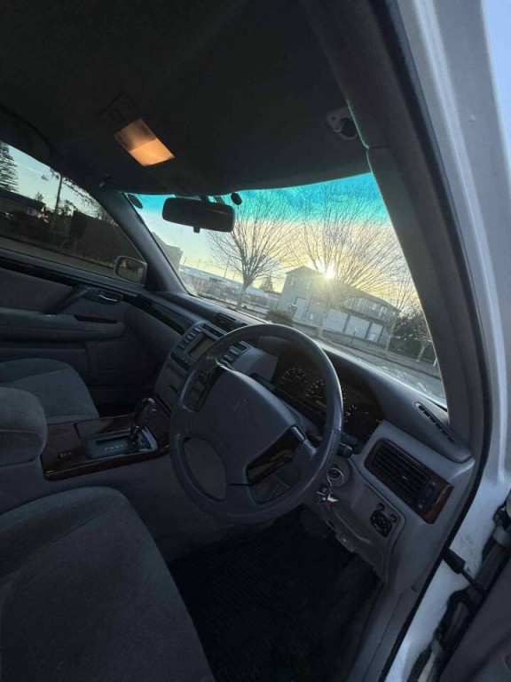 1999 Toyota Crown Image 19