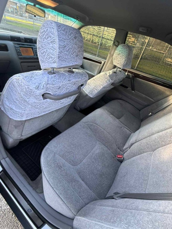 1999 Toyota Crown Image 29