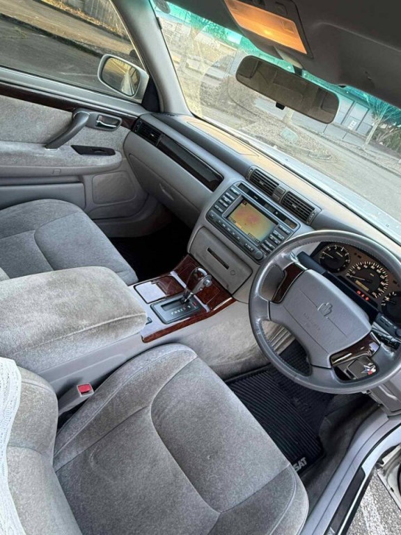 1999 Toyota Crown Image 31