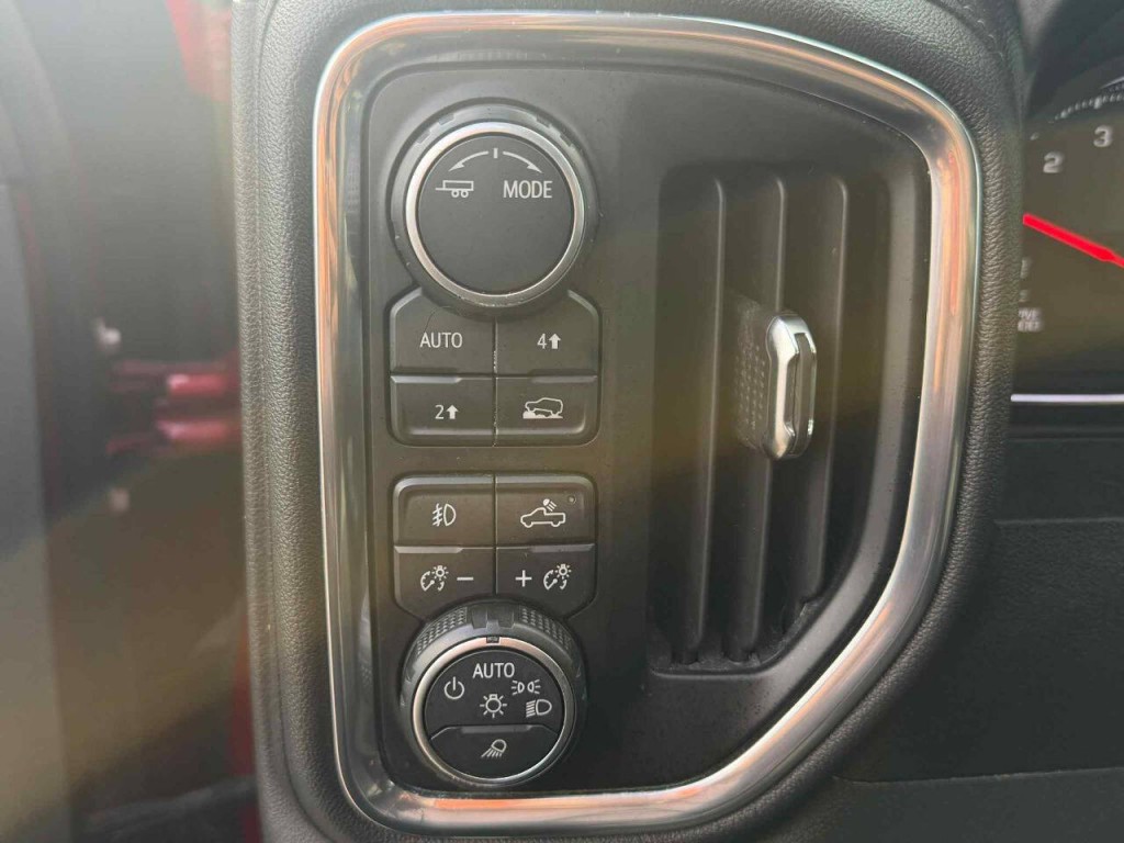 2021 Chevrolet Silverado 1500 Image 3