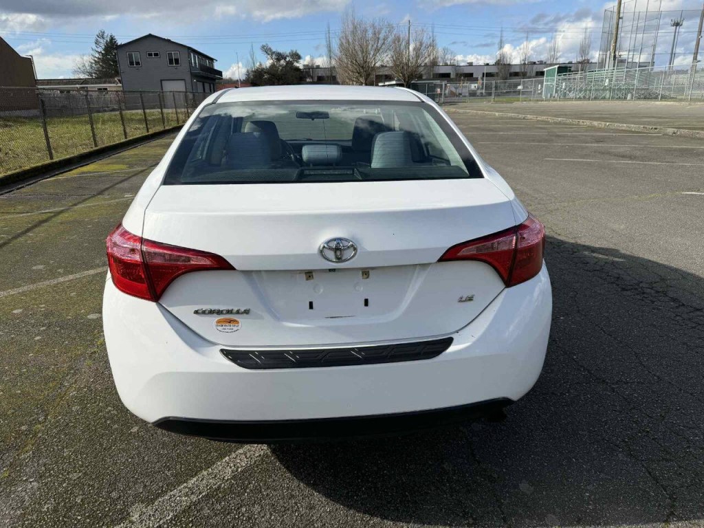 2015 Toyota Corolla Image 3