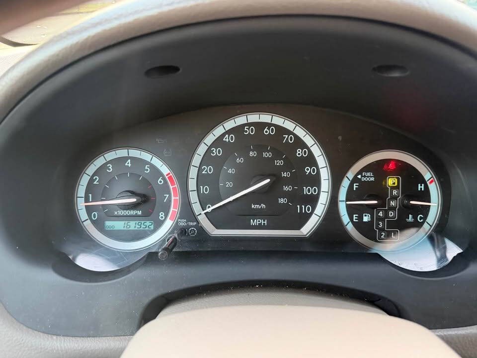 2004 Toyota Sienna Image 22