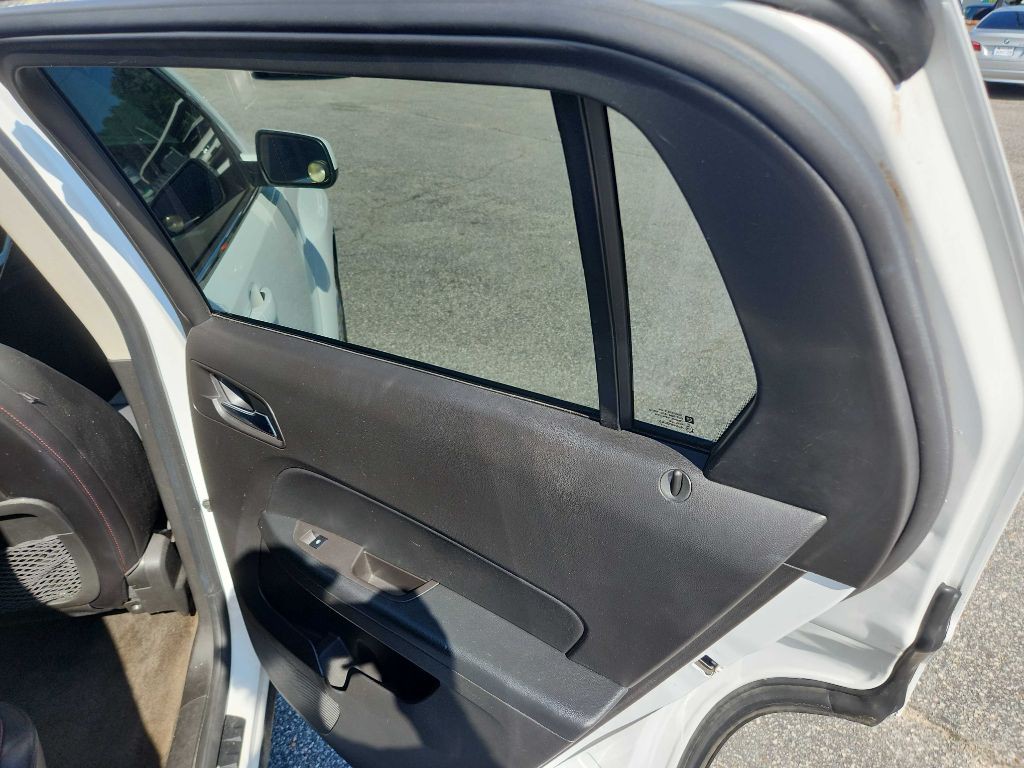 2011 GMC Terrain Image 15
