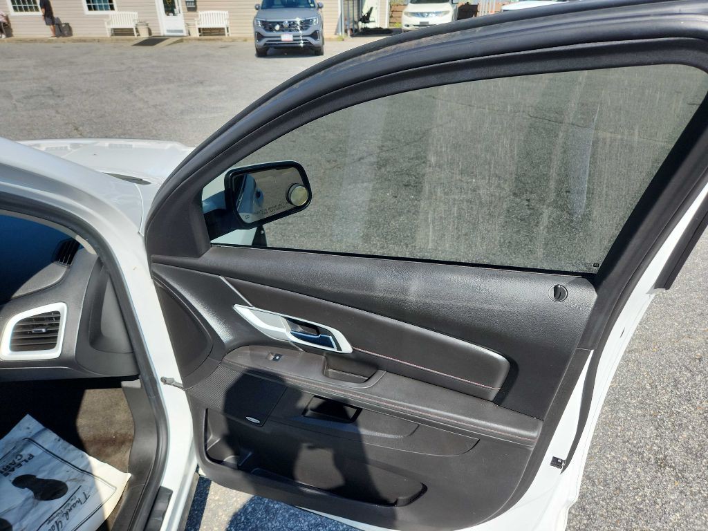 2011 GMC Terrain Image 17