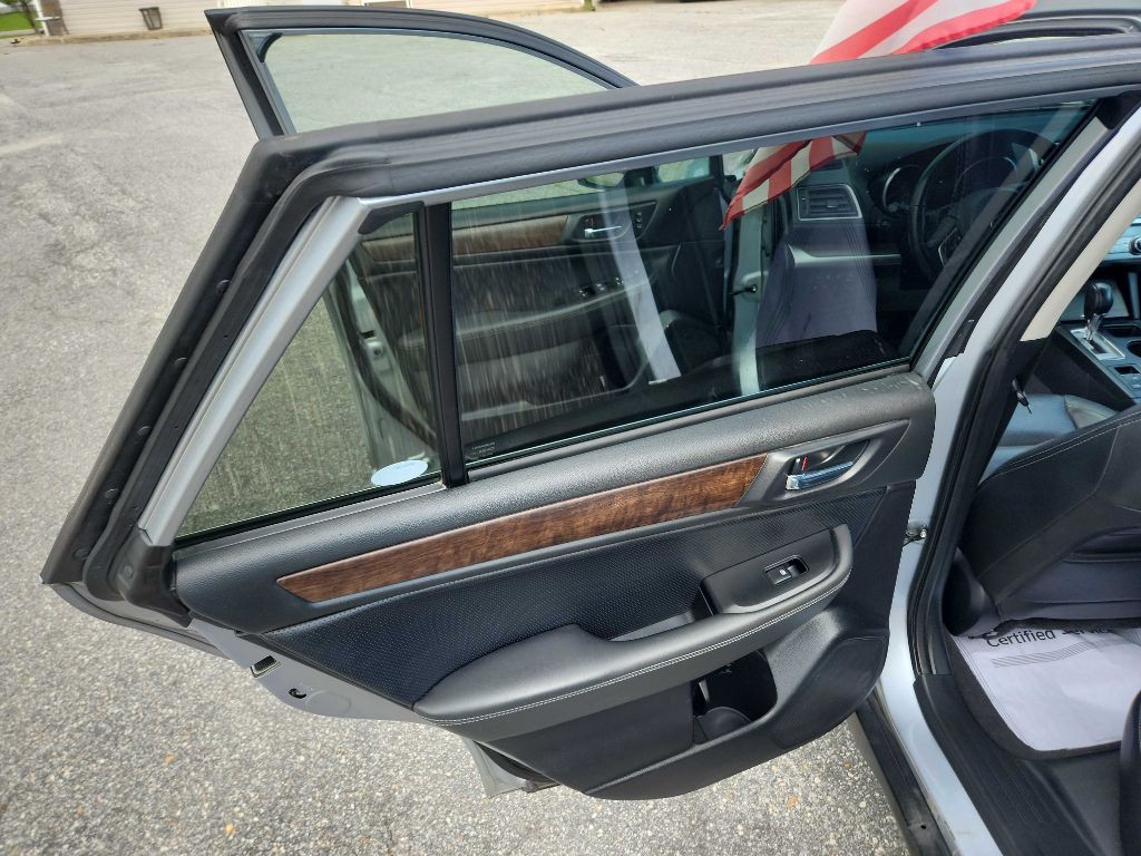 2016 Subaru Outback Image 11