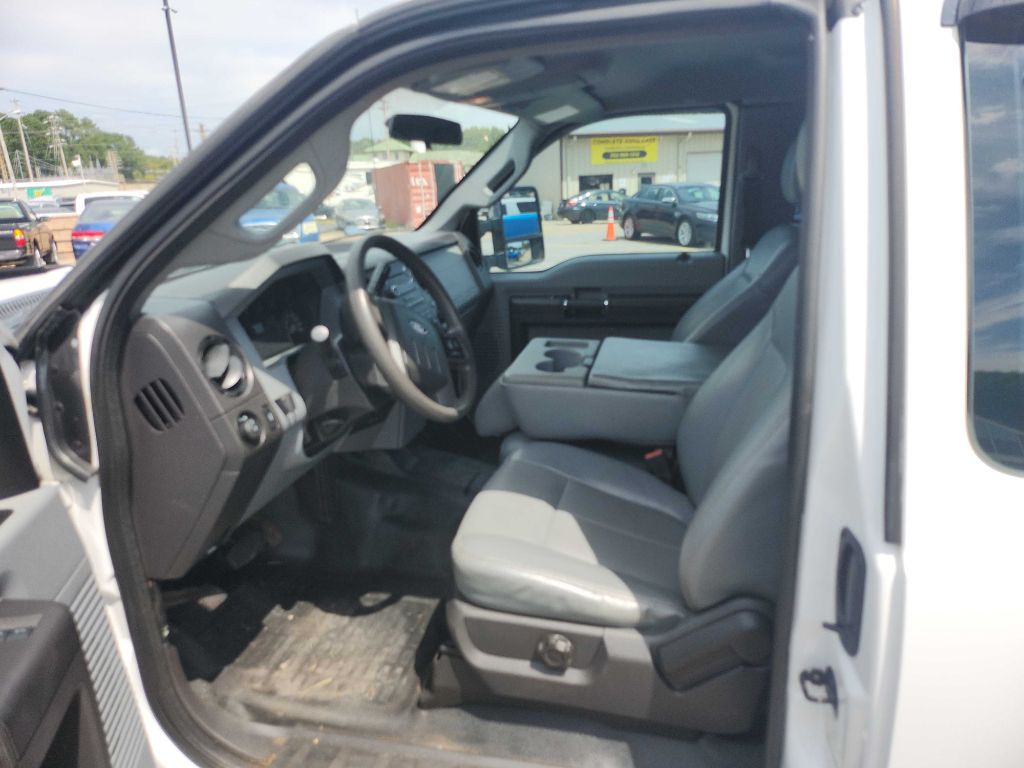 2015 Ford F-350 Image 10