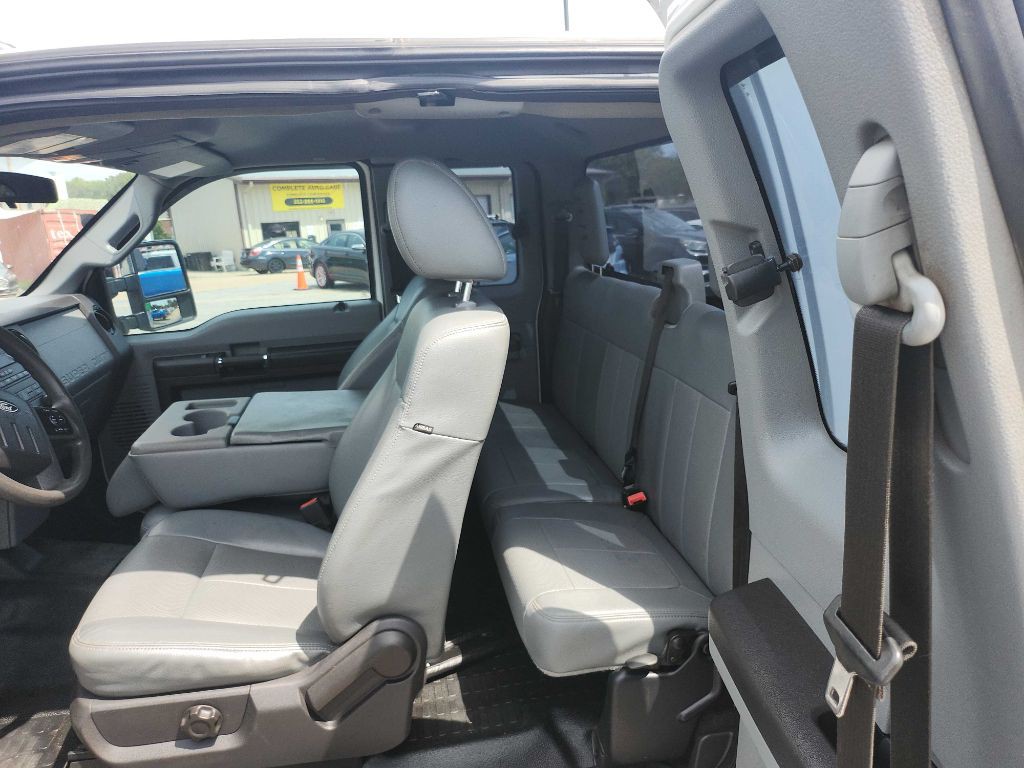 2015 Ford F-350 Image 11
