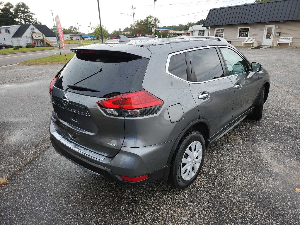 2017 Nissan Rogue Image 6