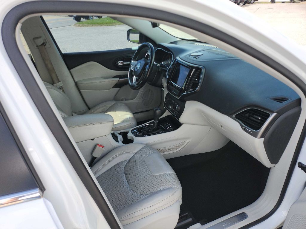 2020 Jeep Cherokee Image 14