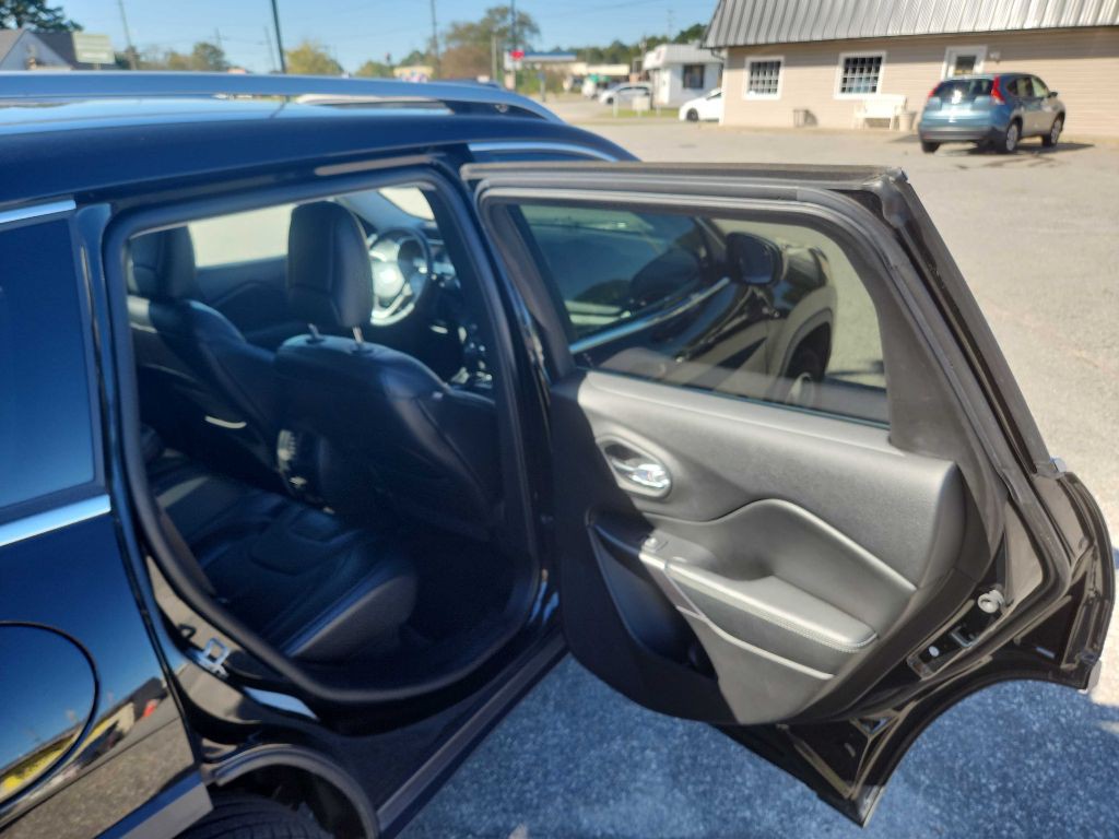 2019 Jeep Cherokee Image 14